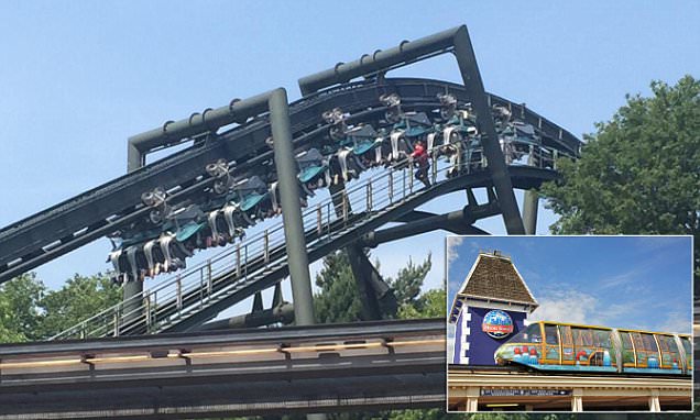 Rollercoaster Macet di Udara, Penumpangnya Duduk Terbalik